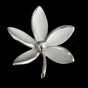 Crown Trifari Silver Tone Brooch Flower Plumeria Mid-Century Modern Vintage MCMM